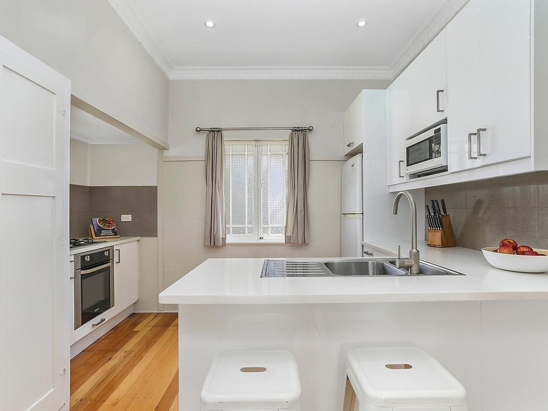 14 Kismet Street, Camp Hill QLD 4152