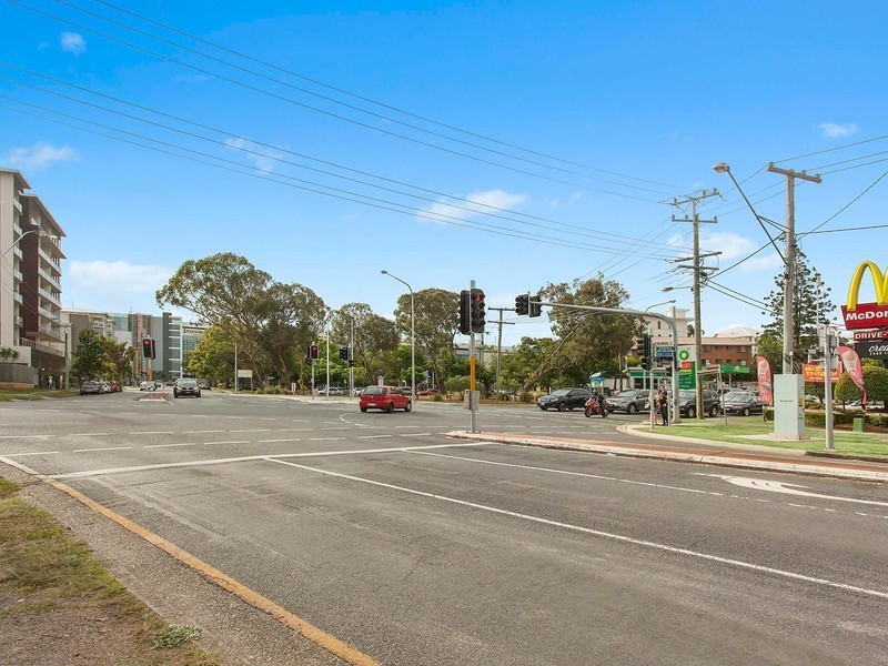 119/95 Clarence Road, Indooroopilly QLD 4068
