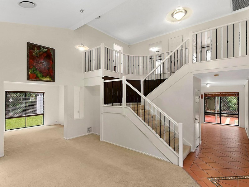 35 Currumbin Place, Carindale QLD 4152