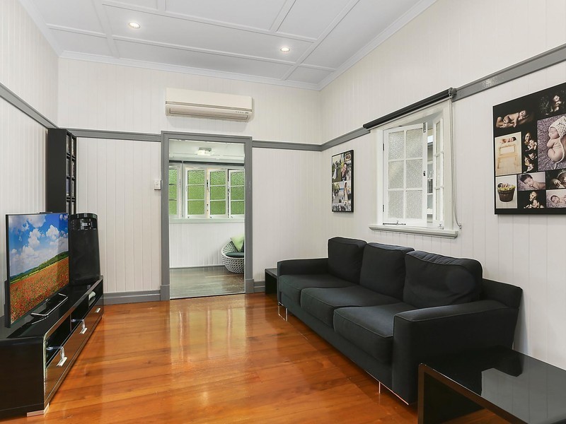 29 Burke Street, Coorparoo QLD 4151