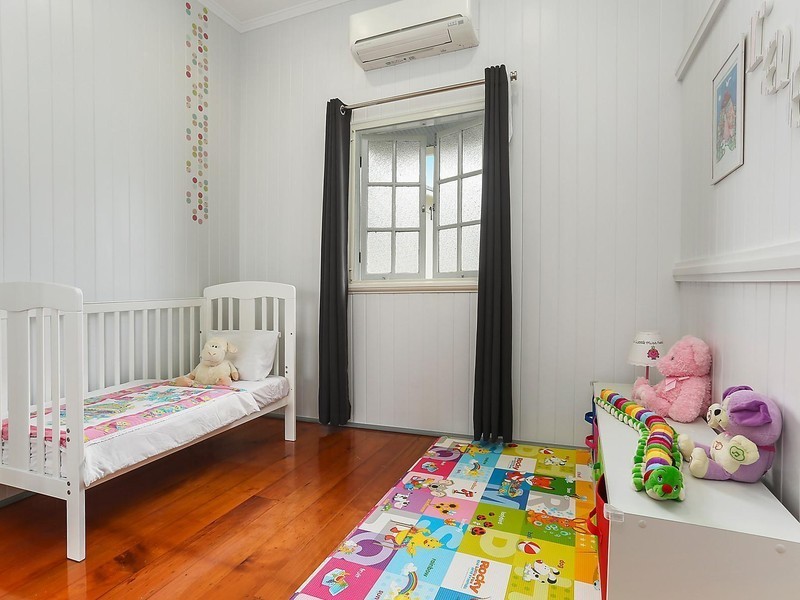 29 Burke Street, Coorparoo QLD 4151