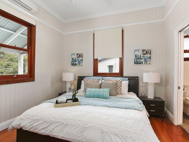 162 Barrack Road, Cannon Hill QLD 4170