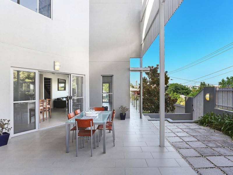 1/10 Carntyne Street, Morningside QLD 4170