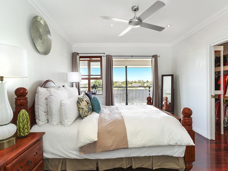 60 Delsie Street, Cannon Hill QLD 4170