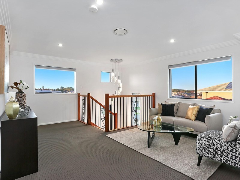 18 Harvey Place, Calamvale QLD 4116