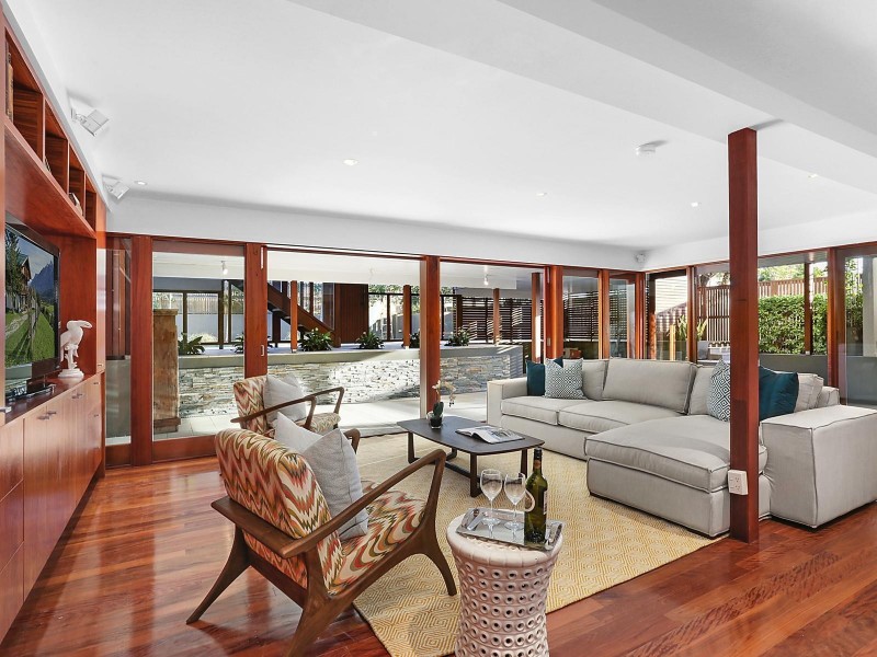 11 Illidge Street, Coorparoo QLD 4151