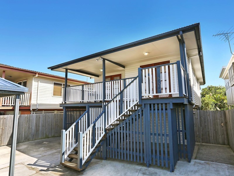 10 Karthina Street, Bulimba QLD 4171