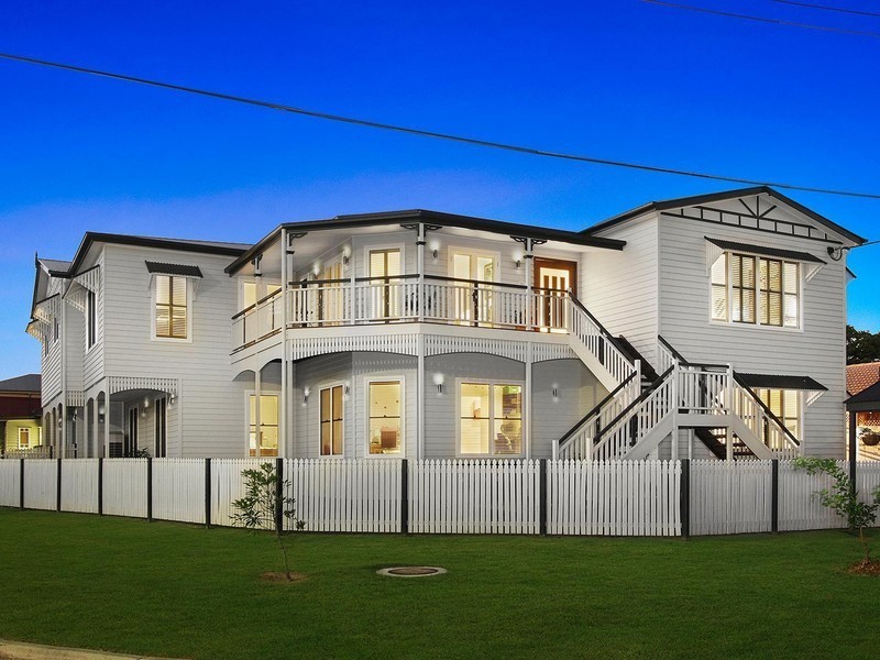 10 Orvieto Street, Yeronga QLD 4104