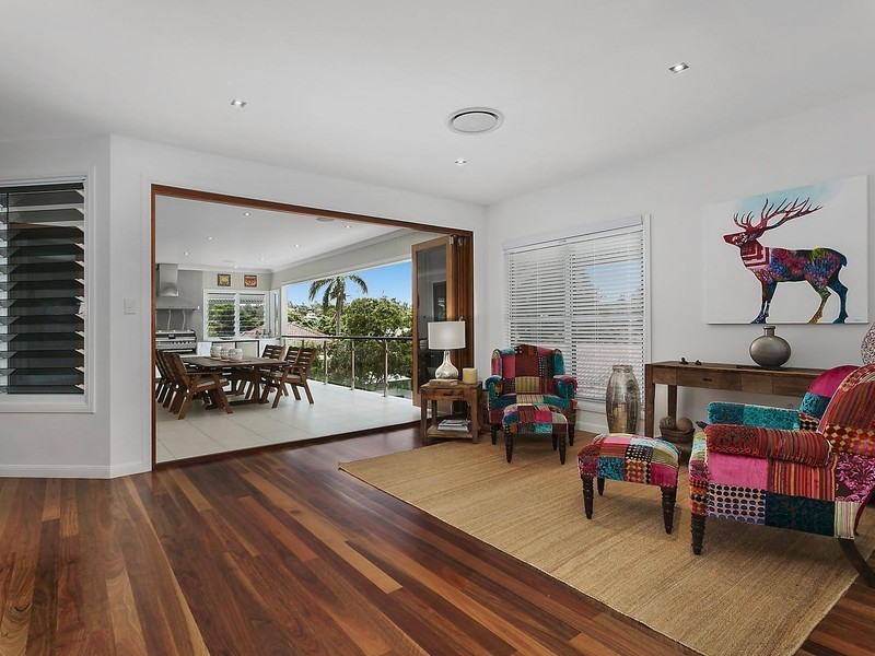 10 Orvieto Street, Yeronga QLD 4104