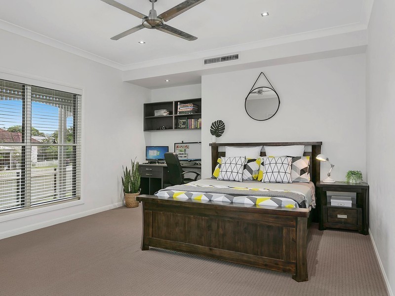 10 Orvieto Street, Yeronga QLD 4104