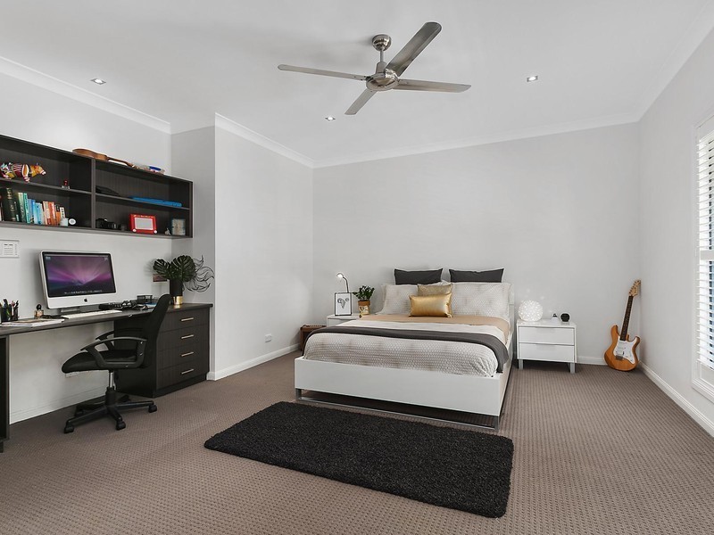 10 Orvieto Street, Yeronga QLD 4104