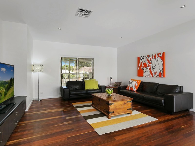 10 Orvieto Street, Yeronga QLD 4104