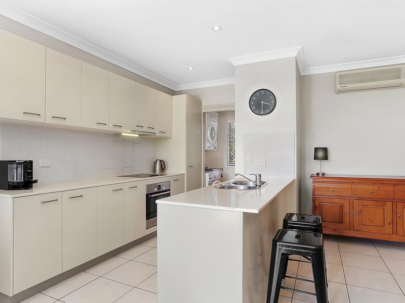 12/8 Ridge Street, Greenslopes QLD 4120