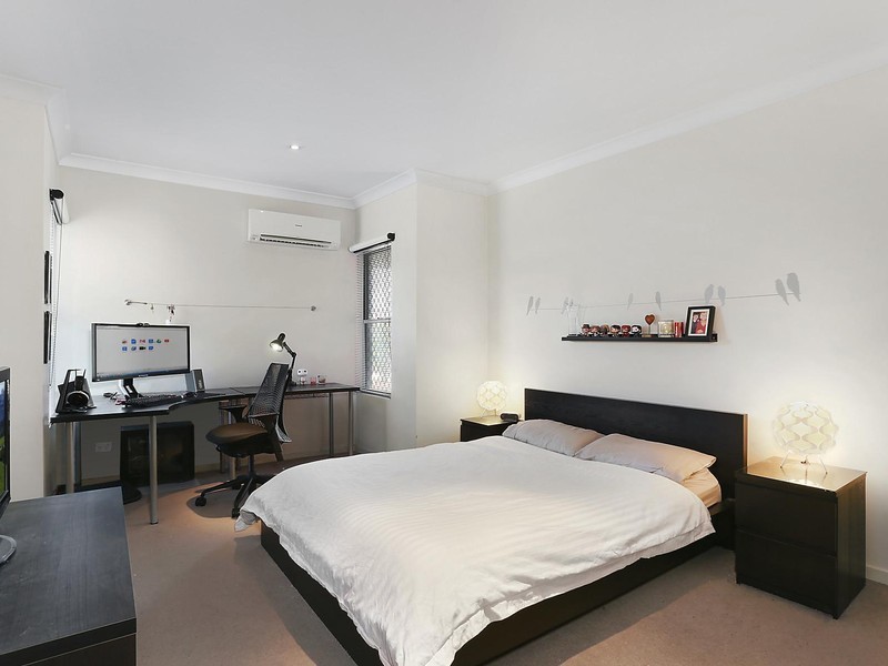 12/8 Ridge Street, Greenslopes QLD 4120