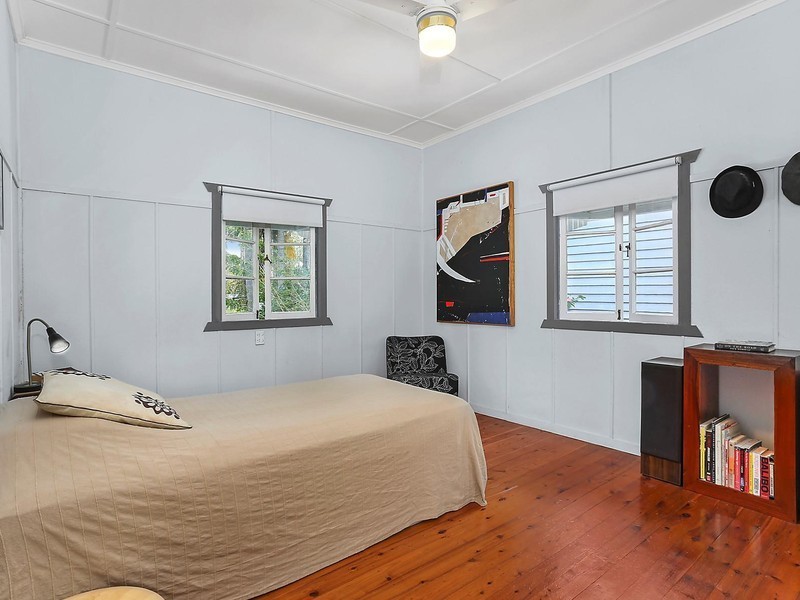 291 Nursery Road, Holland Park QLD 4121