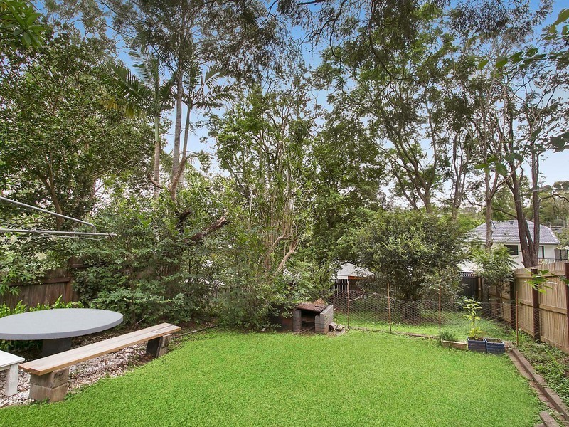 31 Henry Street, Chapel Hill QLD 4069