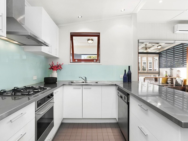 86 McConnell Street, Bulimba QLD 4171