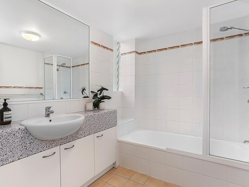 7/19 Norman Crescent, Norman Park QLD 4170