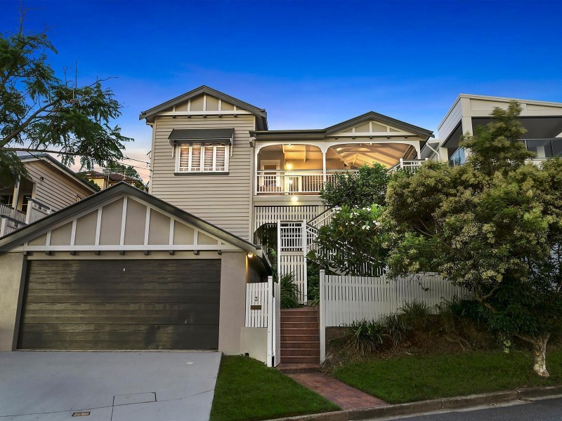 3 Ryan Avenue, Balmoral QLD 4171