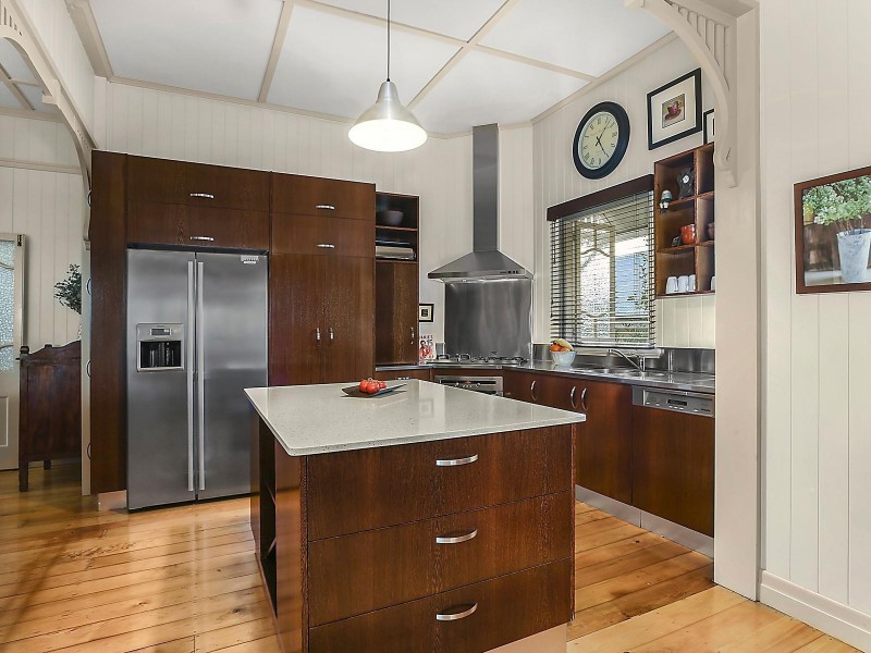 3 Ryan Avenue, Balmoral QLD 4171