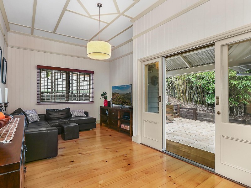 3 Ryan Avenue, Balmoral QLD 4171