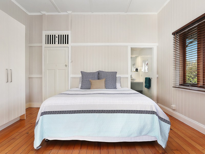 140 Armstrong Road, Cannon Hill QLD 4170