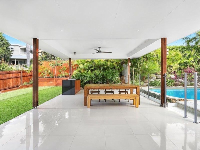 80 Lindsay Street, Hawthorne QLD 4171