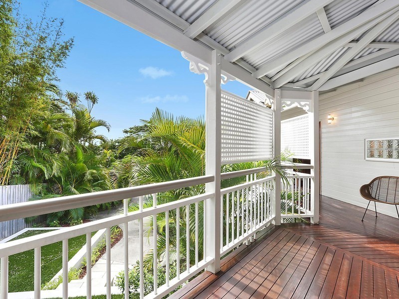 80 Lindsay Street, Hawthorne QLD 4171