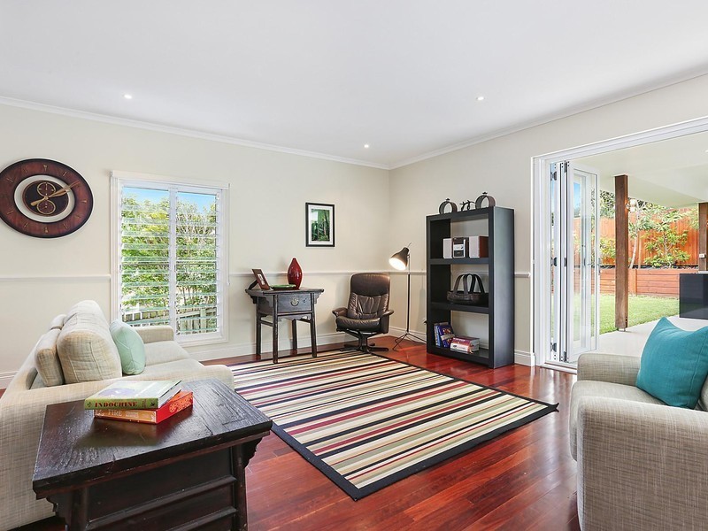 80 Lindsay Street, Hawthorne QLD 4171