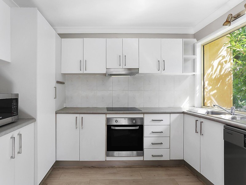 2/21 Richmond Road, Morningside QLD 4170