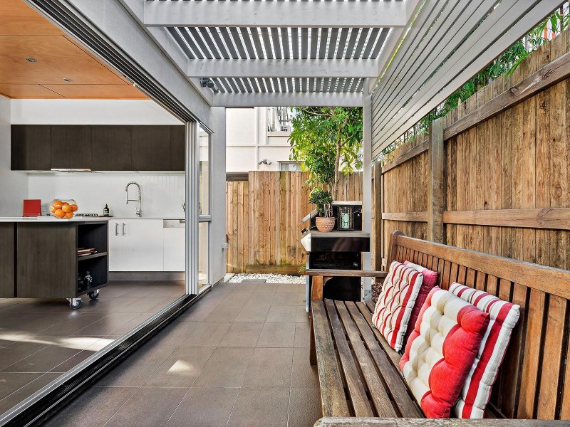 31 Barton Street, Hawthorne QLD 4171