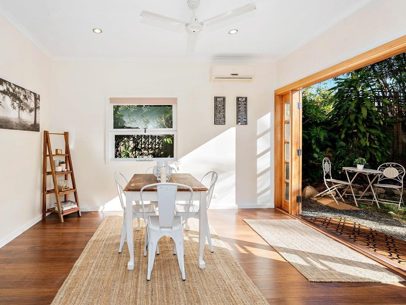 348 Riding Road, Balmoral QLD 4171