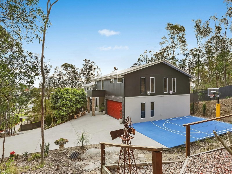 26 Mossman Parade, Waterford QLD 4133