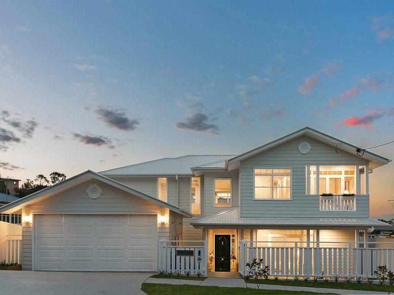 10 Hipwood Avenue, Coorparoo QLD 4151