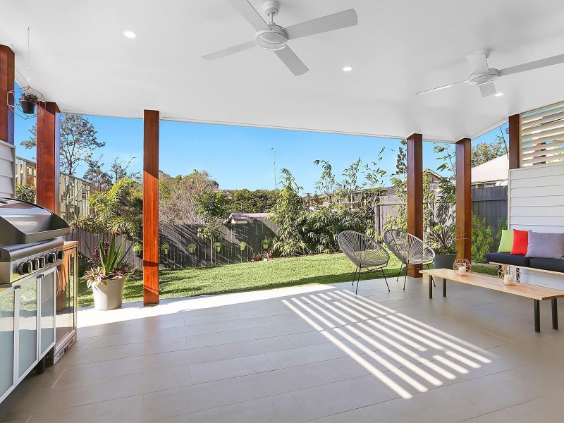 21 Pembroke Road, Coorparoo QLD 4151