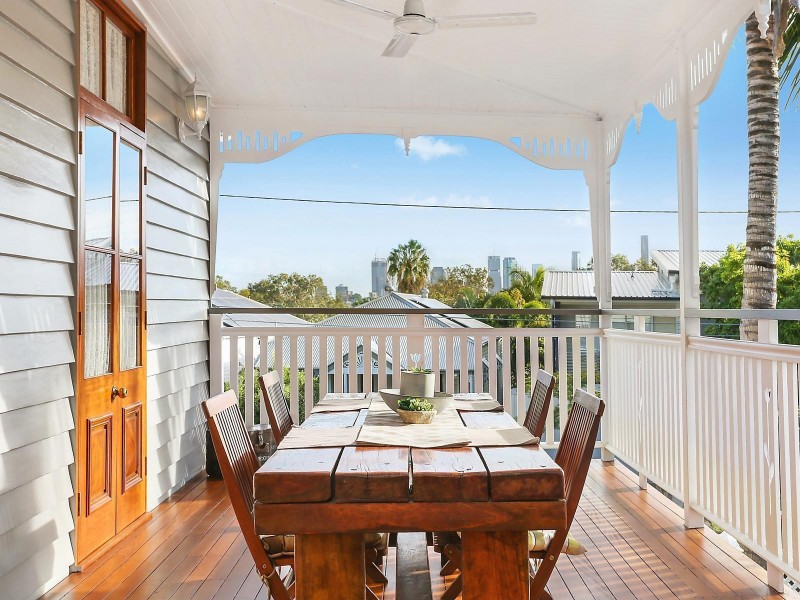 29 Barton Parade, Balmoral QLD 4171