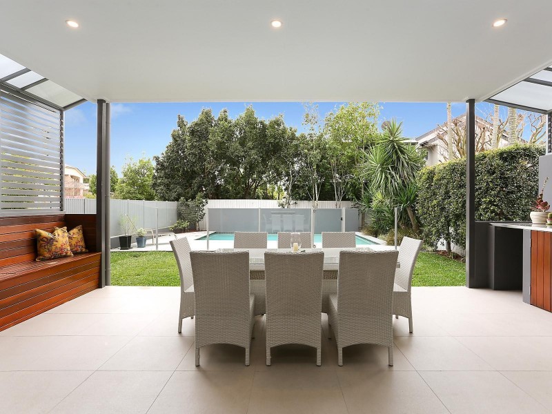 21 Barton Road, Hawthorne QLD 4171