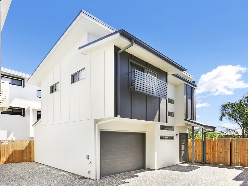 2/19 Waratah Avenue, Carina QLD 4152