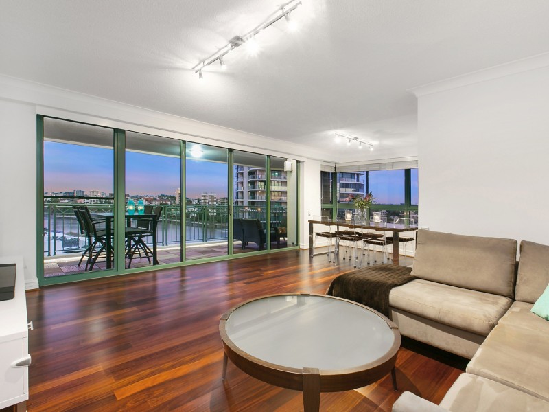 1 Goodwin Street, Kangaroo Point QLD 4169