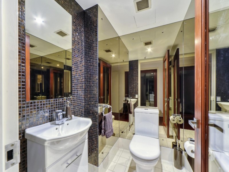 1 Goodwin Street, Kangaroo Point QLD 4169