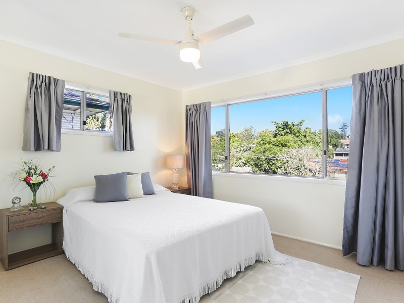 19 Togar Street, Mansfield QLD 4122