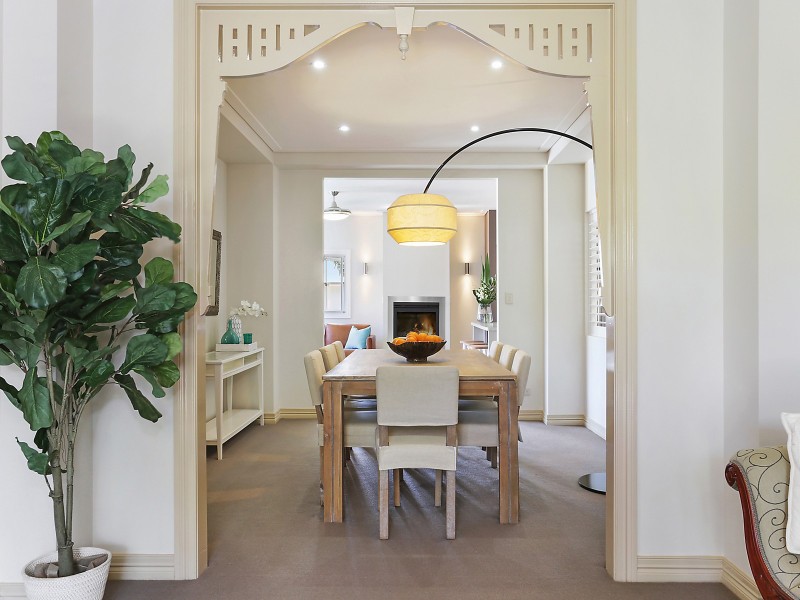 10 Forbes Street, Hawthorne QLD 4171