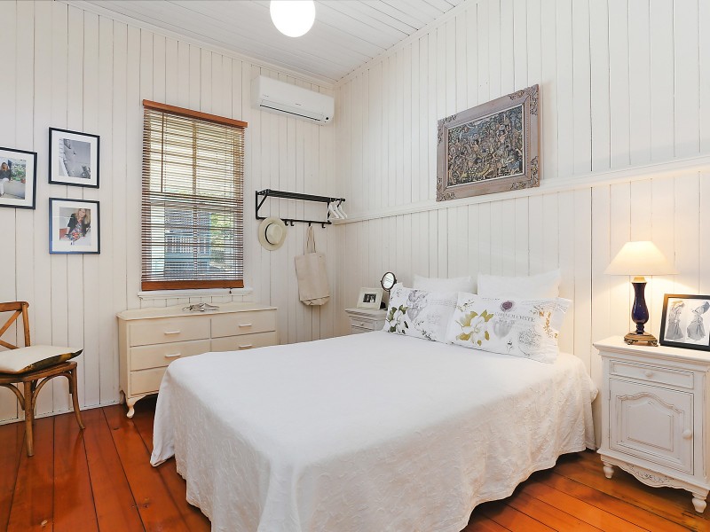 61 Coventry Street, Hawthorne QLD 4171