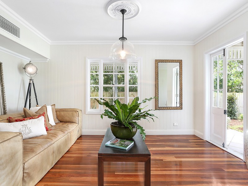 20 Blackheath Avenue, Hawthorne QLD 4171