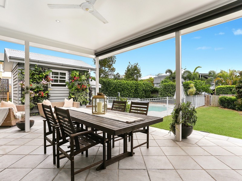 20 Blackheath Avenue, Hawthorne QLD 4171