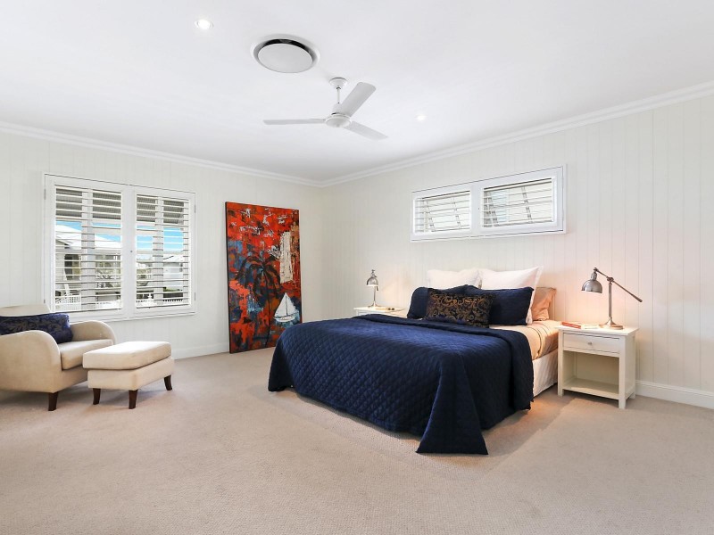 20 Blackheath Avenue, Hawthorne QLD 4171
