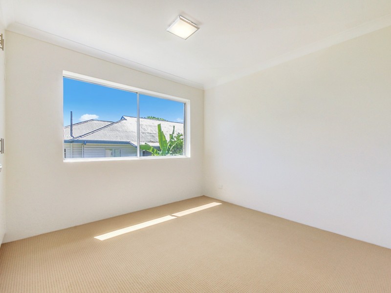 32 Birdwood Street, Coorparoo QLD 4151