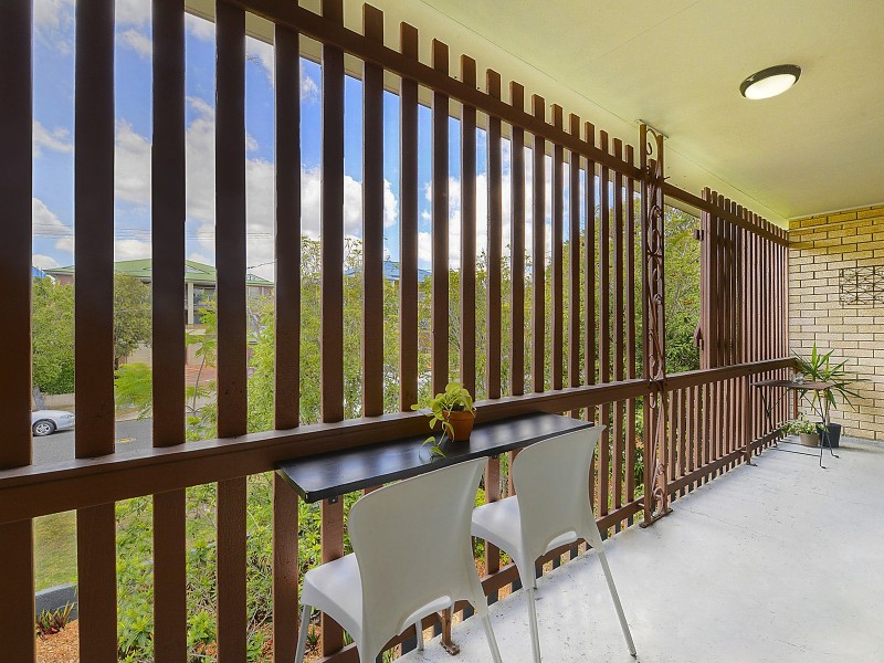 32 Birdwood Street, Coorparoo QLD 4151