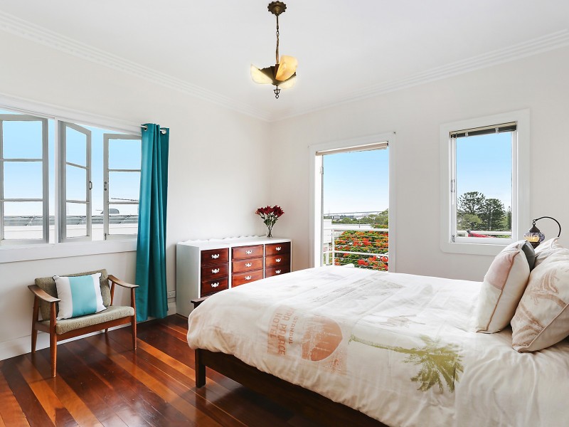 25 Taylor Street, Balmoral QLD 4171