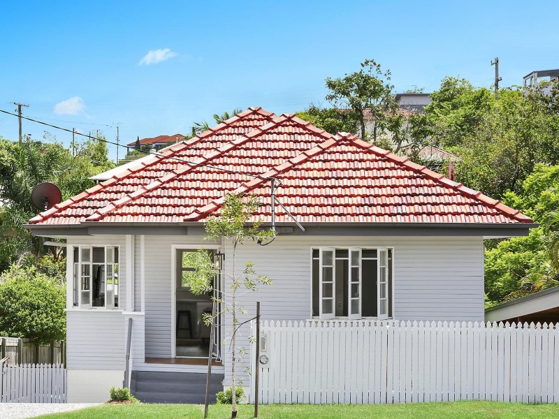 70 Bovelles Street, Camp Hill QLD 4152